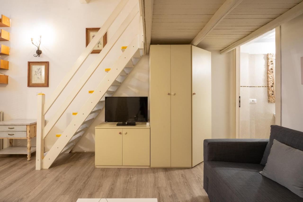 Ferienwohnung A Due Passi Da S.Pietro E Castel Sant'Angelo Loft Gianicolo Rom Exterior foto