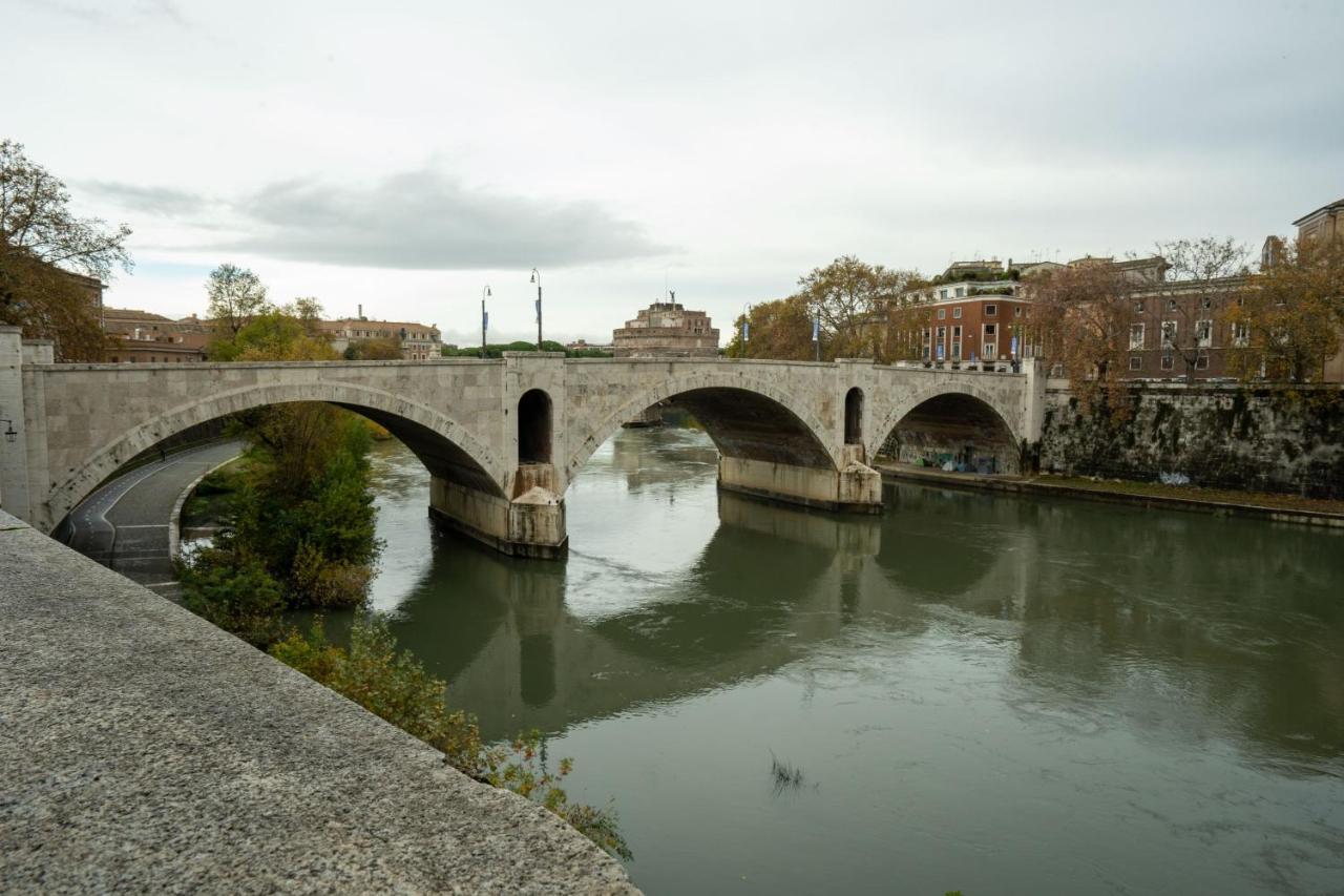 Ferienwohnung A Due Passi Da S.Pietro E Castel Sant'Angelo Loft Gianicolo Rom Exterior foto